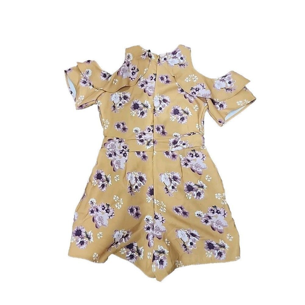 Francesca's Miami cold shoulder Short Sleeve Gold floral shorts romper, Medium - Picture 2 of 8
